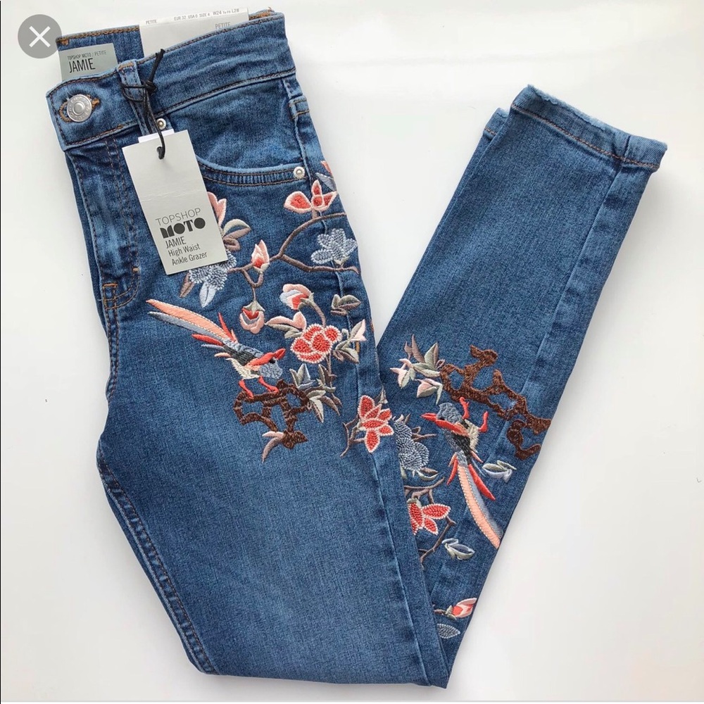 🌸TOPSHOP EMBROIDERED JEANS🌸